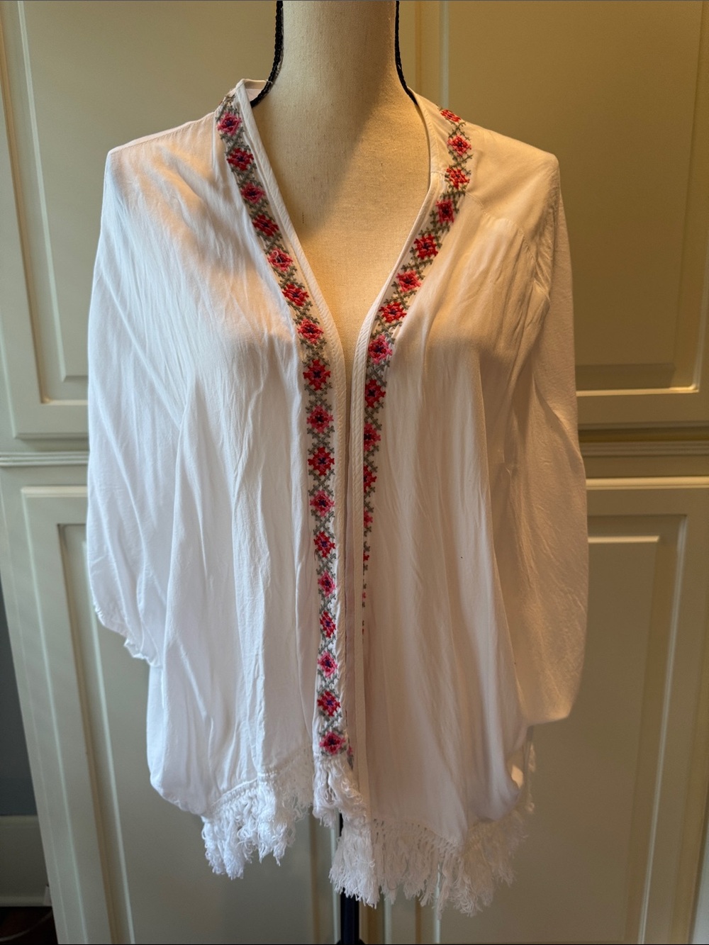 JODIFL White Kimono Top with Pink & Red Embroidery
